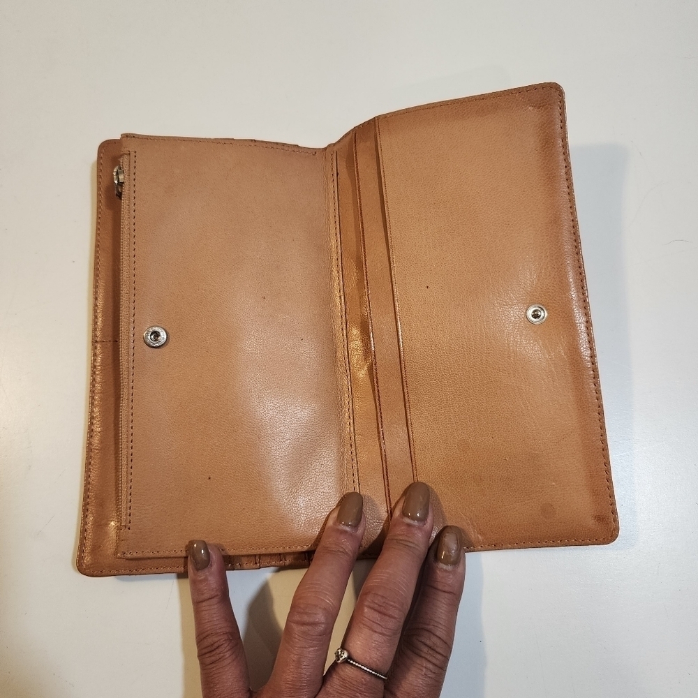 TUSK Yellow mustard leather wallet - Picture 4 of 15